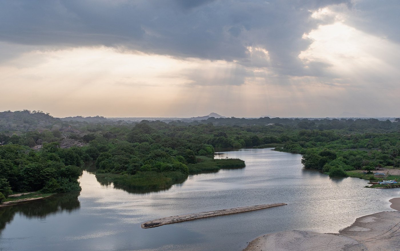 Heda Oya lagoon near Arugam Bay