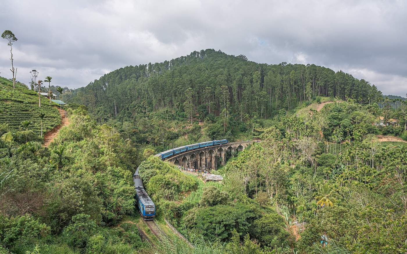 The hill country railway line near Ella